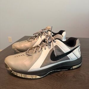 Nike Air Mavin Low Wolf Gray Metallic  Men’s Sneakers‎ Size US 10,5